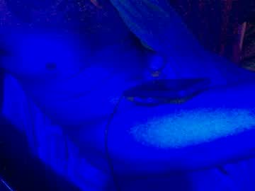 See Randybater8in online Now @ wank.ch