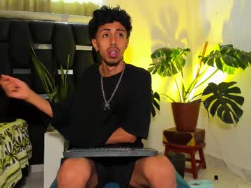 See Raydevil_ online Now @ wank.ch