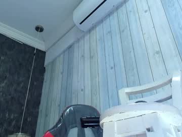 See Ricobrown777 online Now @ wank.ch