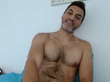 See Riomorado online Now @ wank.ch