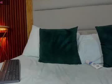 See Roseliam_ online Now @ wank.ch