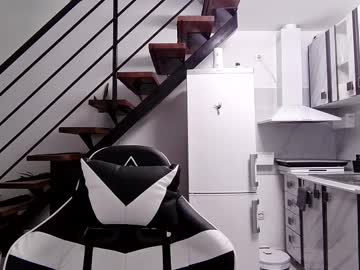 See Ryanstorm1 online Now @ wank.ch