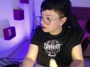 See Safyka online Now @ wank.ch