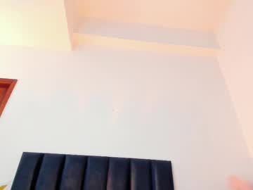 See Sagirabelle online Now @ wank.ch