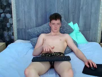 See Samuellin online Now @ wank.ch