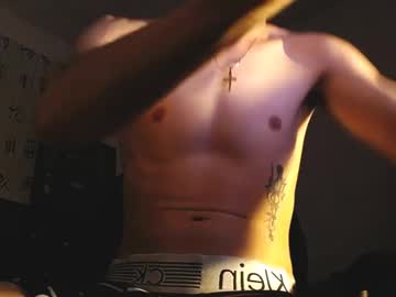 See Santiagocutex online Now @ wank.ch