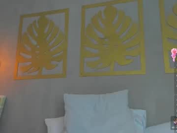 See Sara_castro24 online Now @ wank.ch