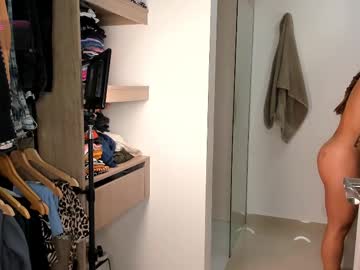 See Sarah_rayy online Now @ wank.ch