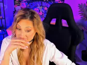 See Sarahholly online Now @ wank.ch