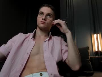 See Savage_hunterr online Now @ wank.ch