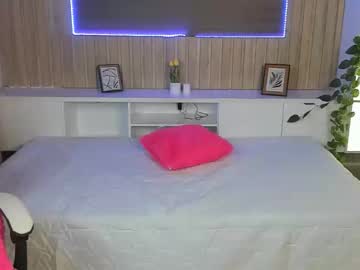 See Scarlet_s_ online Now @ wank.ch