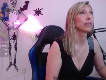 See Scarlett_079 online Now @ wank.ch