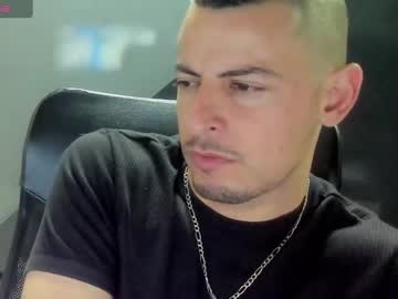 See Scotty_music online Now @ wank.ch