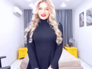 See Selenaemoore online Now @ wank.ch