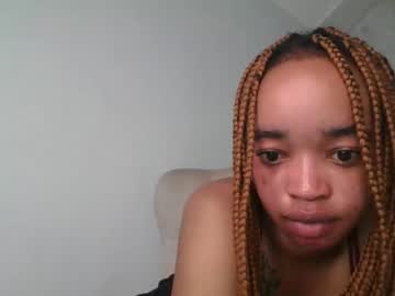 See Sexymel022 online Now @ wank.ch