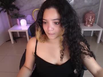 See Shadya_s online Now @ wank.ch