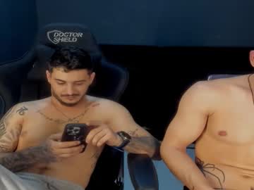 See Silkmaster69 online Now @ wank.ch