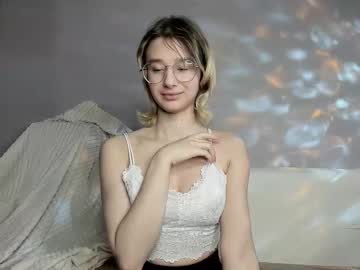 See Silva_tailll online Now @ wank.ch