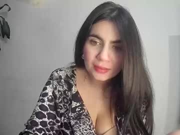 See Silviecollins online Now @ wank.ch