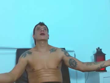 See Skinnydevil1 online Now @ wank.ch