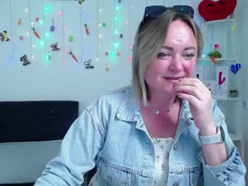 See Snezhanarells online Now @ wank.ch