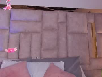 See Sofiscott_ online Now @ wank.ch