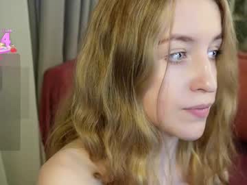 See Softdreamer_ online Now @ wank.ch
