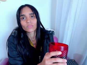 See Sophiaa_paris online Now @ wank.ch