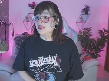 See Starwitch_ online Now @ wank.ch