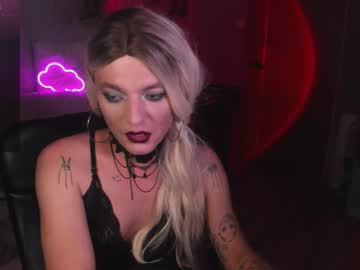 See Succubu_ss online Now @ wank.ch