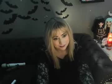 See Sugary_sweet online Now @ wank.ch