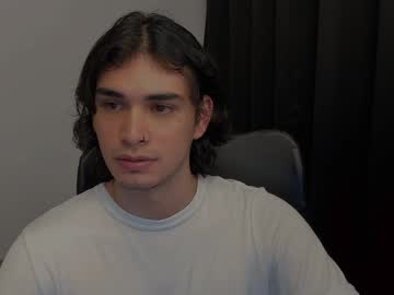 See Thiaan__ online Now @ wank.ch