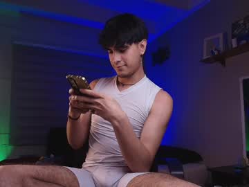 See Thiago_rockwell online Now @ wank.ch