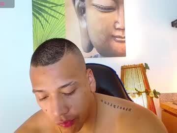 See Tom_muscle1 online Now @ wank.ch