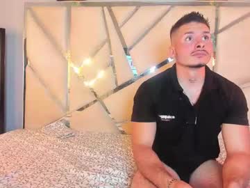See Tony_and_luca online Now @ wank.ch
