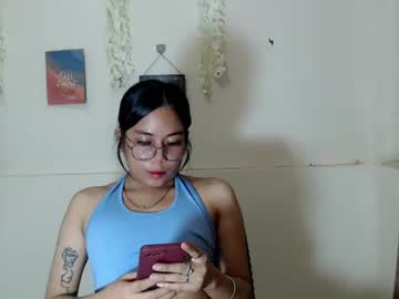 See Trixie_foxslut online Now @ wank.ch