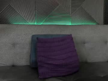 See Troy_rouge online Now @ wank.ch