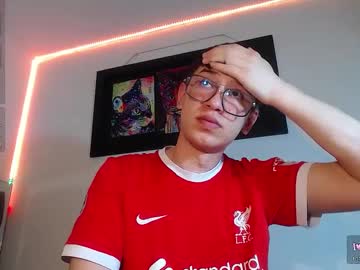 See Twink_daren online Now @ wank.ch