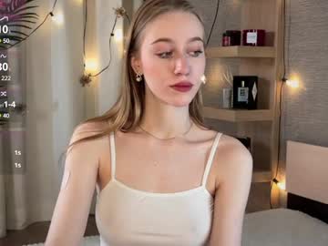 See Unnabella online Now @ wank.ch