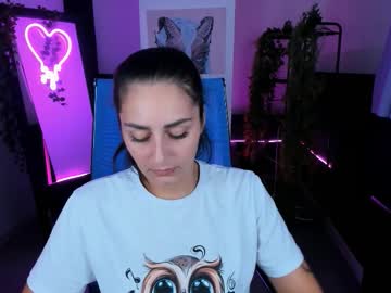 See Valeriiemills online Now @ wank.ch