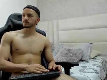 See Vilaty_makris online Now @ wank.ch