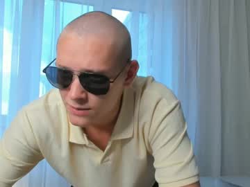 See Vvilly_wonka online Now @ wank.ch