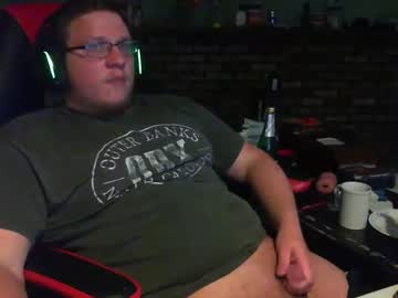 See Whateverdude555 online Now @ wank.ch