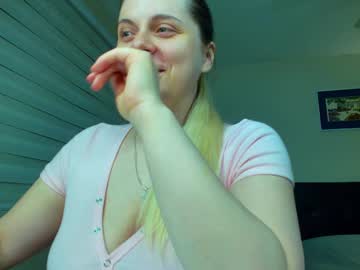 See Winter_miracle online Now @ wank.ch