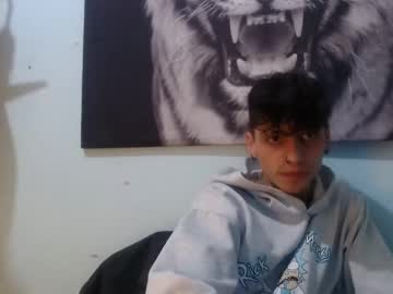 See Xalejo_max online Now @ wank.ch