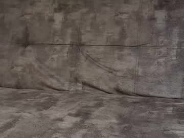 See Xander743 online Now @ wank.ch