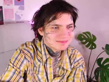 See Yaowu_ online Now @ wank.ch