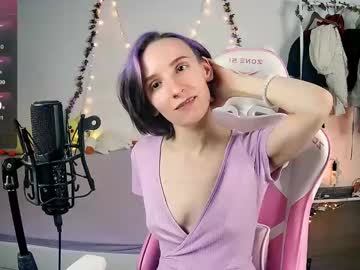 See Yellow_songbird online Now @ wank.ch