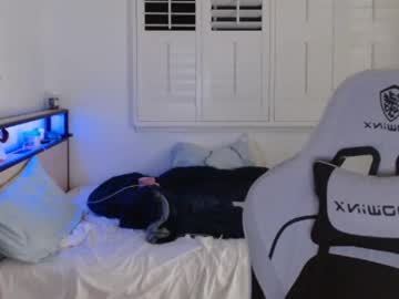 See Yourmila1 online Now @ wank.ch