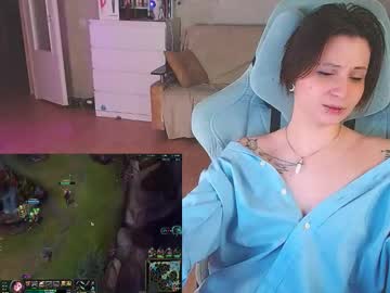See Yum_neko_chan online Now @ wank.ch
